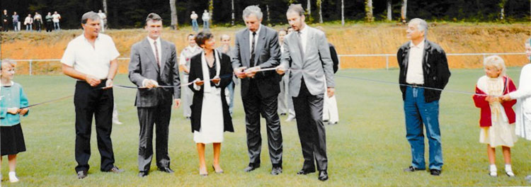 Inauguration du terrain honneur de l'As Perrouse en 1990